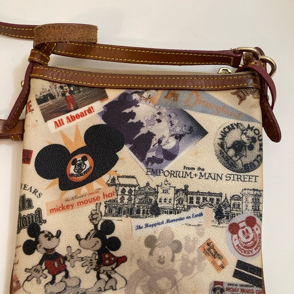 Dooney & Bourke Disneyland 55th Anniversary crossbody - Picture 14 of 15